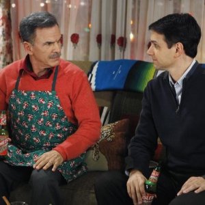 Ugly Betty: Ralph Macchio e Tony Plana nell'episodio Be-Shure