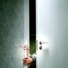 Un'immagine del film Lasciami entrare