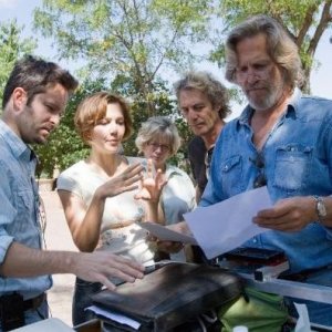 Il regista Scott Cooper, Jeff Bridges e Maggie Gyllenhaal nel film Crazy Heart