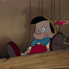 Il burattino di legno in una scena del film d'animazione Pinocchio