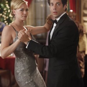 Chuck: Yvonne Strahovski e Zachary Levi nell'episodio Chuck Vs. The Angel de la Muerte