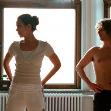 Dorka Gryllus e Adam Bousdoukos in una scena del film Soul Kitchen