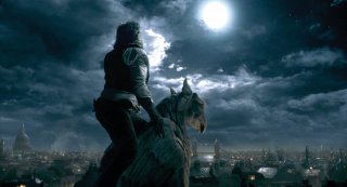 Un'immagine dell'uomo lupo nel film The Wolf Man