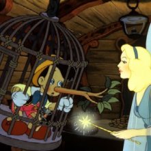 Pinocchio e la dolce fata Turchina in una scena del film d'animazione Pinocchio