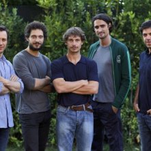 Stefano Accorsi Claudio Santamaria Giorgio Pasotti Marco Cocci E Pierfrancesco Favino In Una Foto Promozionale Del Film Baciami Ancora 142575