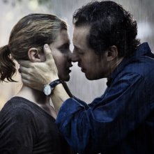 Stefano Accorsi e Vittoria Puccini in un'immagine tratta dal film Baciami ancora