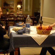 Carlo Verdone e Laura Chiatti in una scena del film Io, loro e Lara