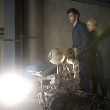 Doctor Who: David Tennant e Lindsay Duncan in un momento dello speciale The Waters of Mars