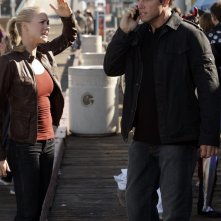 Yvonne Strahovski ed Adam Baldwin nell'episodio Chuck vs. Il verme della sabbia