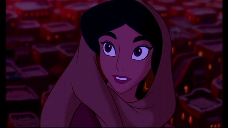 La principessa Jasmine fuggita da palazzo in una scena di Aladdin