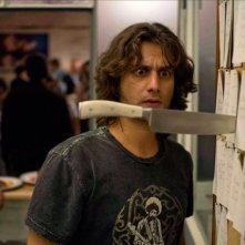 Adam Bousdoukos in una scena del film Soul Kitchen