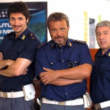 Claudio Amendola, Antonio Catania e Gabriele Mainetti nel primo episodio di Tutti per Bruno