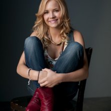 Life Unexpected Brittany Robertson E Lux In Una Foto Promozionale 143104