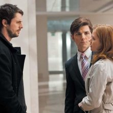 Matthew Goode, Amy Adams e Adam Scott  in un'immagine tratta dalla commedia Leap Year