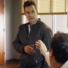 Adrian Pasdar e Greg Grunberg in una scena di Brother's Keeper dalla quarta stagione di Heroes