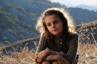 La piccola Greta Zuccheri Montanari protagonista del film L'uomo che verrà