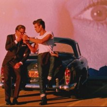 Colin Firth e il giovane Jon Kortajarena in un'immagine del film A Single Man di Tom Ford