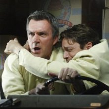 The Middle: Neil Flynn e Chris Kattan nell'episodio The Yelling
