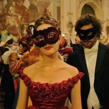 Una seducente Cristiana Capotondi nei panni di Sissi in una scena della fiction tv