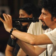 Il regista Radu Mihaileanu sul set del film Il concerto