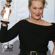 Meryl Streep posa con il suo premio ai 67° Golden Globes (2010)
