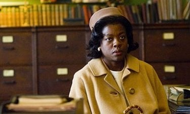 Viola Davis è Mrs. Muller nel film Il dubbio (2008)