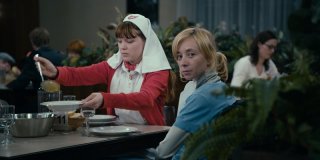 Léa Seydoux e Sylvie Testud in una scena del film Lourdes