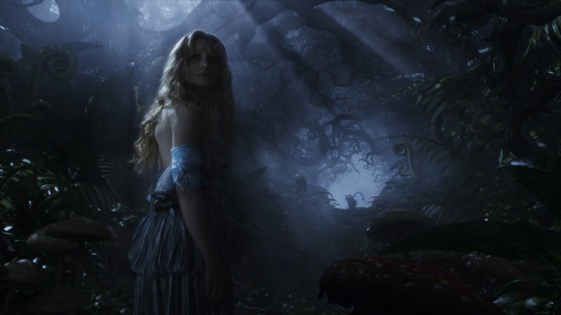 Mia Wasikowska In Una Sequenza Notturna Di Alice In Wonderland Diretto Da Tim Burton 144491