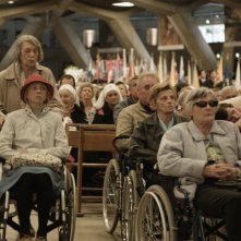 Sylvie Testud e Gilette Barbier in una scena del film Lourdes