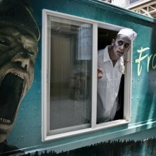 Un'immagine carnevalesca tratta dal film Legion