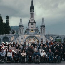 Un'immagine di gruppo tratta dal film Lourdes