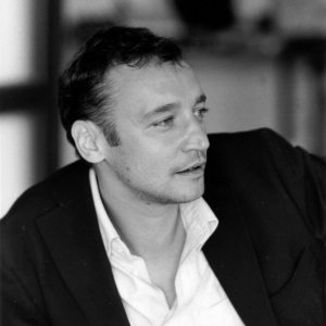 Un ritratto in bianco e nero di Fabio Balasso.