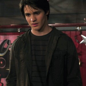 Jeremy (Steven R. McQueen) al ballo della scuola nell'episodio Unpleasantville