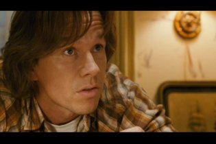 Amabili resti - Clip 'Making Sailboats'