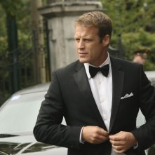 Human Target: Mark Valley nell'episodio Embassy Row