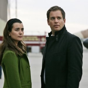 Michael Weatherly e Cote de Pablo in una scena dell'episodio Ignition di Navy NCIS