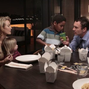 Nip/Tuck: Julian McMahon e Kelly Carlson nell'episodio Wesley Clovis