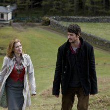 Amy Adams e Matthew Goode in una scena di Leap Year