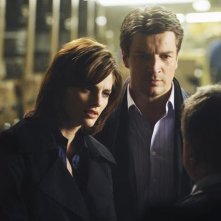 Castle: Nathan Fillion e Stana Katic in un momento dell'episodio The Third Man