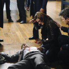 Castle: Nathan Fillion e Stana Katic nell'episodio Sucker Punch