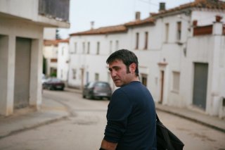 Sergi López in una scena del film L'amante inglese