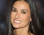 Una risata per Demi Moore e Miley Cyrus