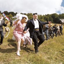 Aleksandar Bercek e Ljiljana Blagojevic in una scena del film Promettilo!