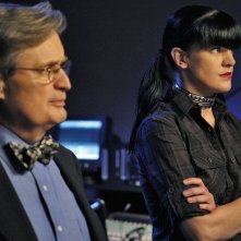 Ducky (David McCallum) e Abby (Pauley Perrette) in un momento dell'episodio Flesh and Blood di Navy N.C.I.S.