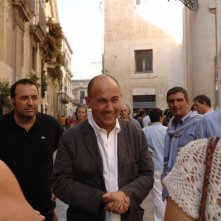 Ferzan Ozpetek sul set del suo film Mine vaganti