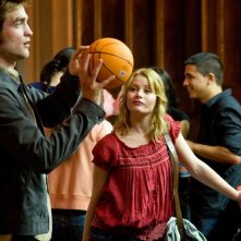 Una Sequenza Del Film Remember Me Con Robert Pattinson Ed Emilie De Ravin 145733