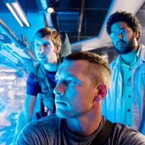 Norm (Joel Moore), Jake (Sam Worthington) e il Dott. Patel (Dileep Rao) nel film Avatar