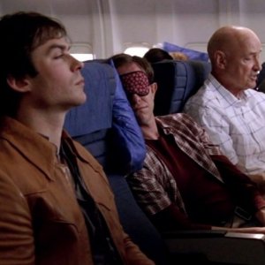 Terry O'Quinn e Ian Somerhalder in una scena di LAX: Part 1 dalla sesta stagione di Lost