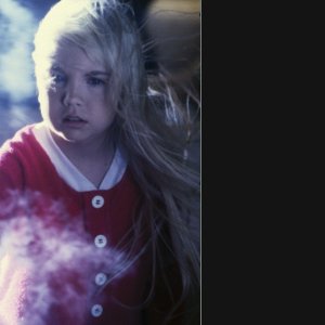 Wallpaper di Heather O'Rourke in una scena di Poltergeist 3