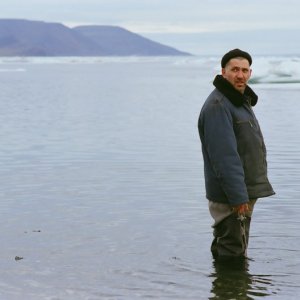 Sergei Puskepalis in una scena del film How I Ended This Summer